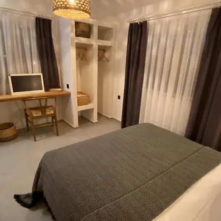 Art 2* Алачати