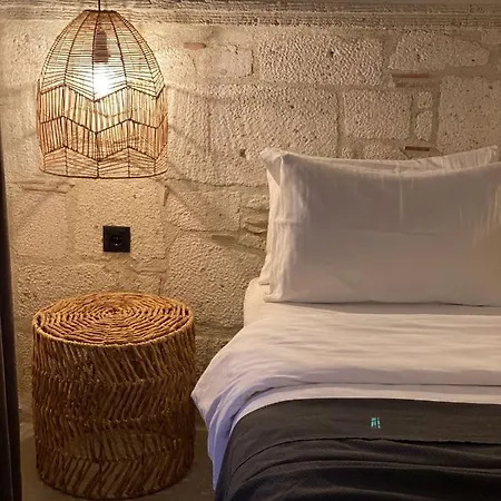 Art Hotel 2*