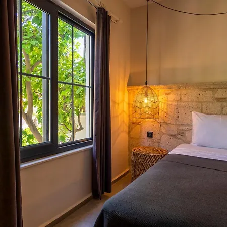 Art Hotel 2*